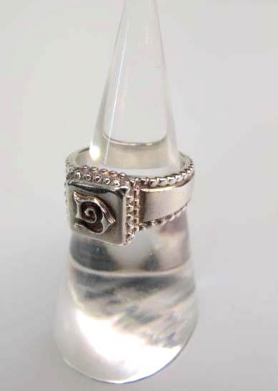 Jean Paul GAULTIER Gロゴリング