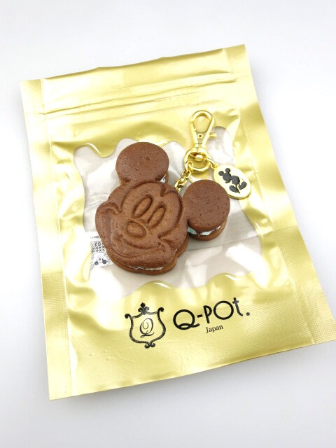 Q-pot. ミッキー　チョコミントアイス バッグチャーム