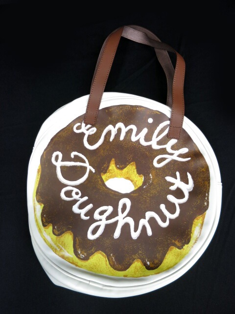 Emily Temple Cute ドーナツ型バッグ