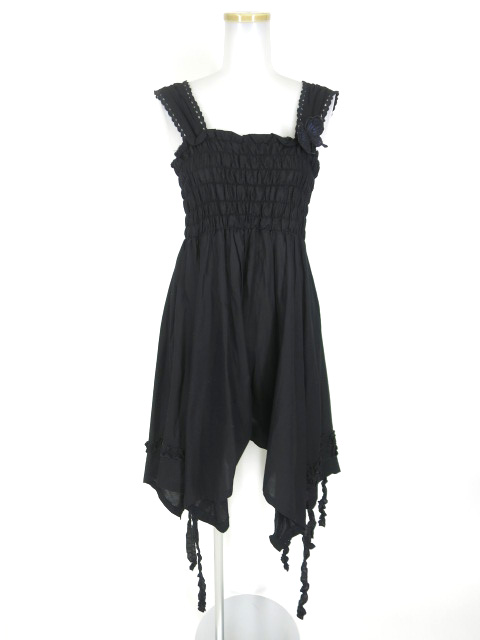 PEACE NOW 蝶ブローチ付きシャーリングジャンパースカート