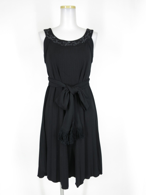 OZZ ONESTE プリーツノースリーブワンピース