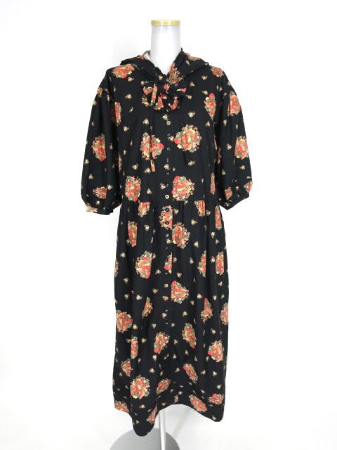 PINK HOUSE フード付きブーケ柄ワンピース