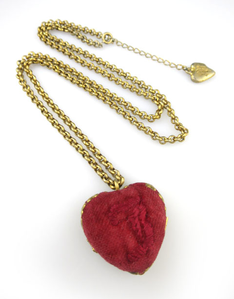 Jane Marple ハートBOX型ネックレス