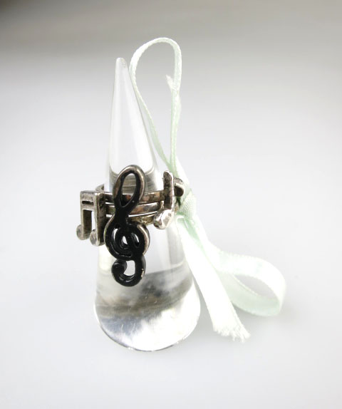 Jane Marple ３連音符リング