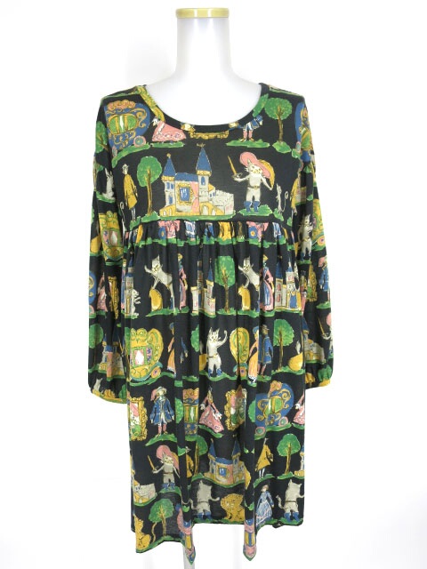 Jane Marple 長靴をはいた猫柄カットワンピース