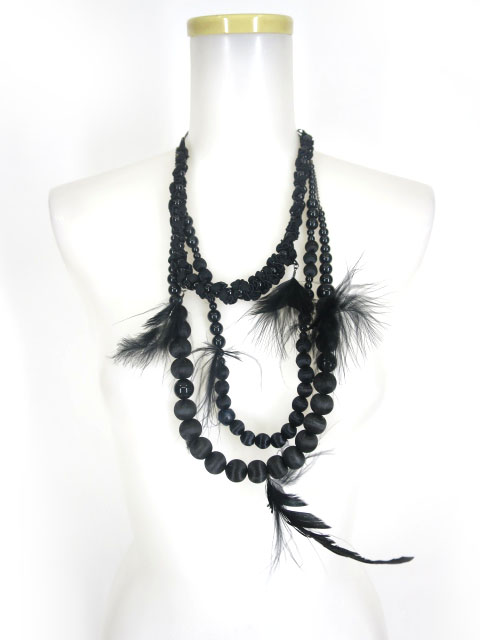 alice auaa 鴉羽根付き3連ネックレス