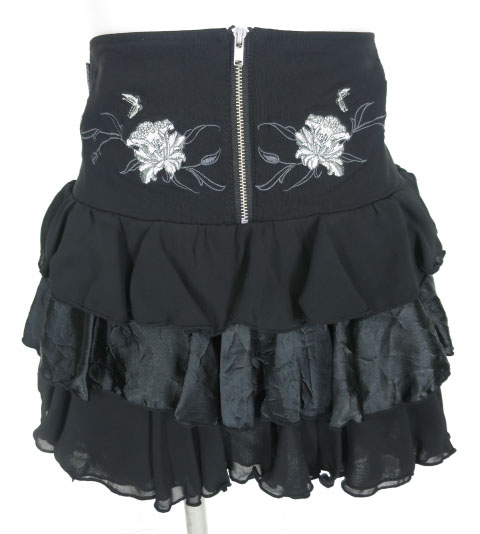 OZZ ONESTE 刺繍入りフリルミニスカート