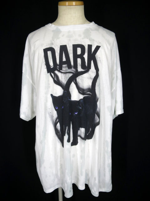 MILK BOY DARK CAT BLEACHED Tシャツ