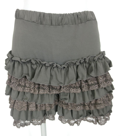 OZZ ONESTE フリルショートパンツ