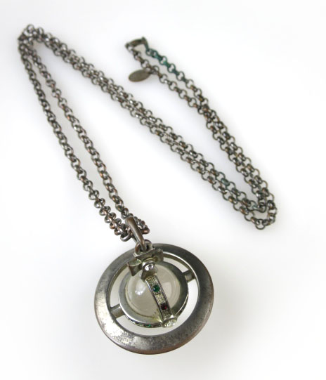 Vivienne Westwood スモールオーブペンダント