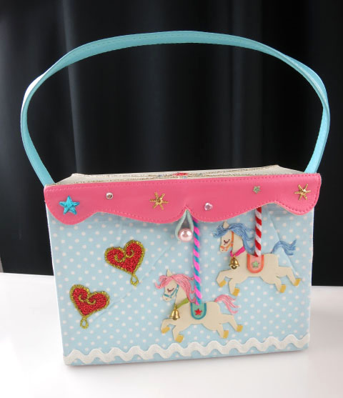 Shirley Temple メリーゴーランド ボックス型バッグ