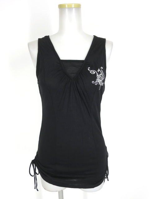 OZZ ONESTE バタフライ刺繍入りタンクトップ