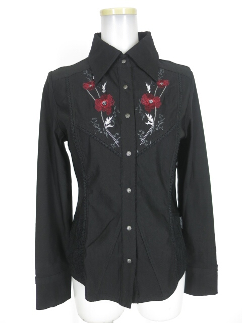 OZZ ONESTE 刺繍入りブラウス