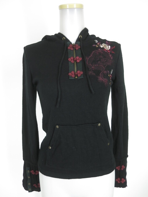 Ozz On hikozoh 龍刺繍入りプルオーバーニットパーカー