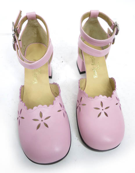 Emily Temple cute フラワーカットワークレザーアンクルストラップシューズ