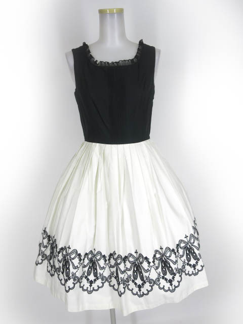 Emily Temple cute トゥシューズ刺繍ノースリーブワンピース