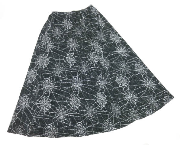 Ozz On 蜘蛛の巣柄ニットロングスカート