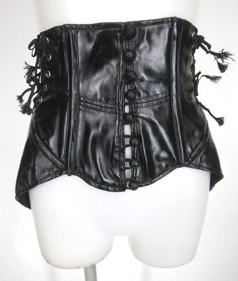 alice auaa エナメルオーバースカート