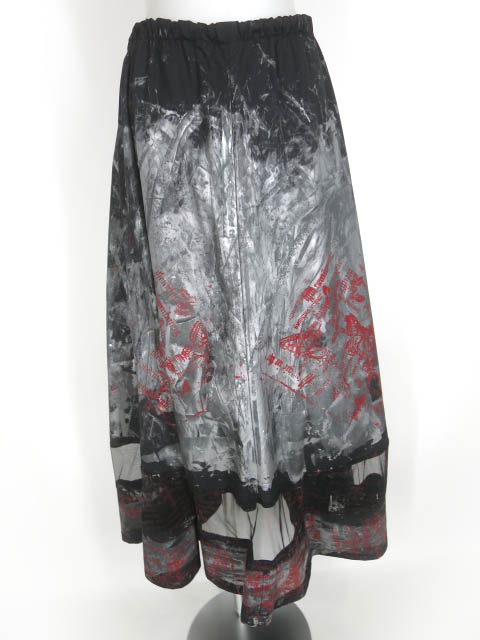 h.NAOTO 英字&蝶プリント ペンキ柄ロングスカート