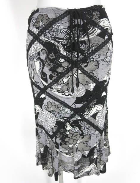 OZZ ONESTE 和柄メッシュチュールスカート