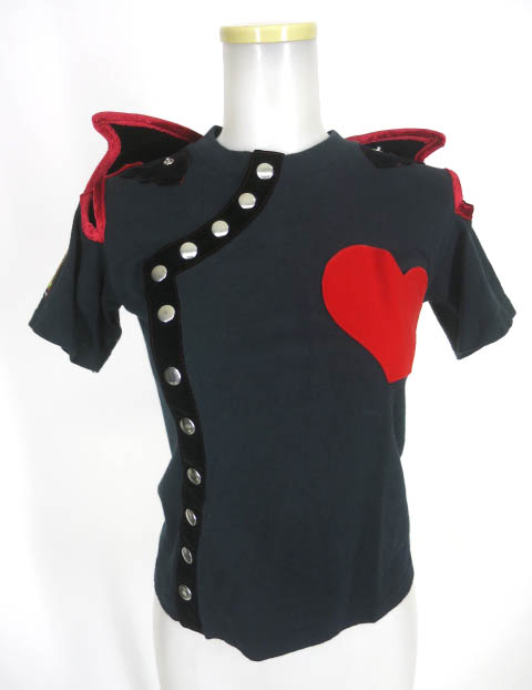 卓矢エンジェル 羽根付きTシャツ