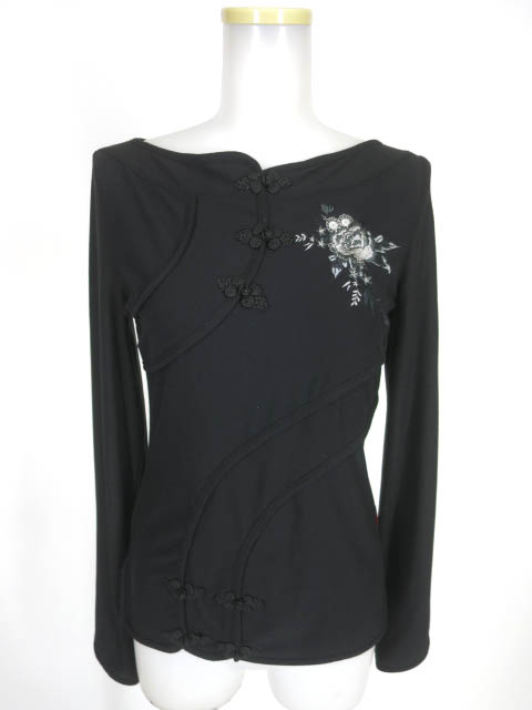 OZZ ONESTE 花刺繍入りチャイナボタン長袖カットソー