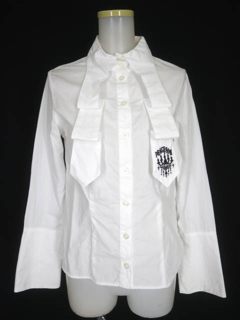 PEACE NOW 燭台刺繍入り変形衿ブラウス