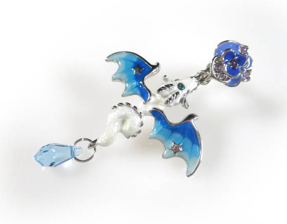 ANNA SUI ドラゴンモチーフイヤリング