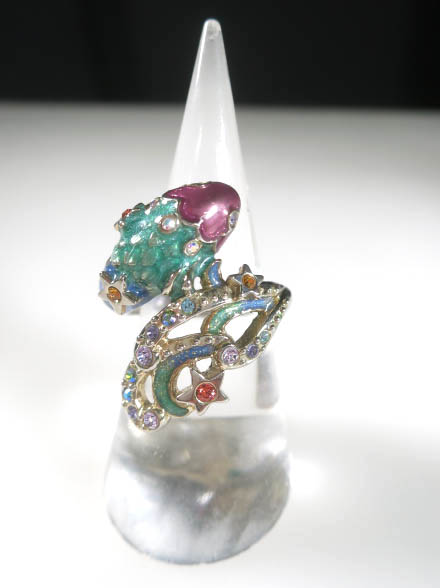 ANNA SUI 魚モチーフリング