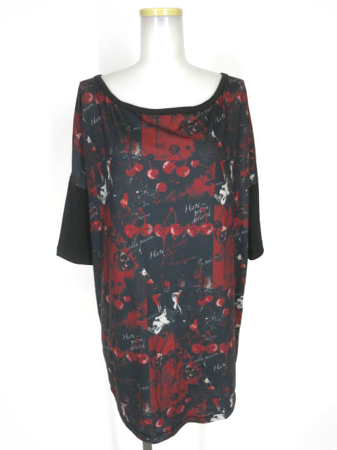 SEX POT チェリープリント半袖ビッグカットソー