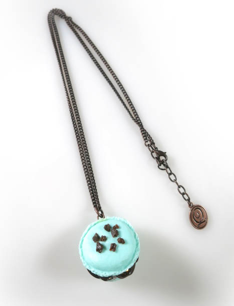 Q-pot. ミントチョコレートマカロン ネックレス