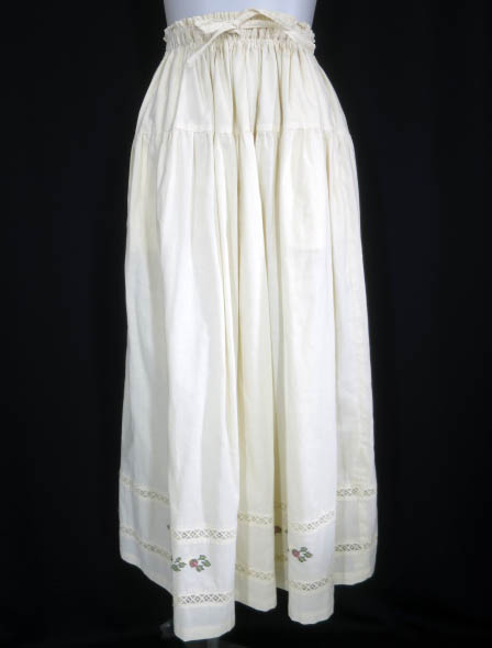 Garland ベリー刺繍入りロングスカート