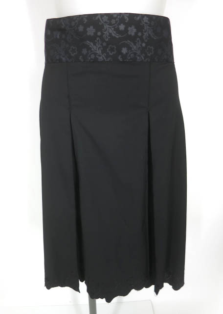 gouk sumi 裾刺繍入りスカート