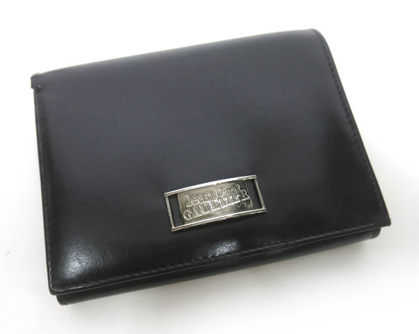 Jean Paul GAULTIER ラウンドロゴプレート付き折り財布