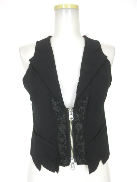 OZZ ONESTE 刺繍入りジップベスト