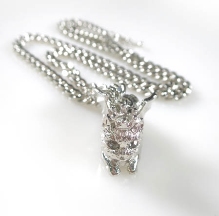 PEACE NOW 猫ネックレス