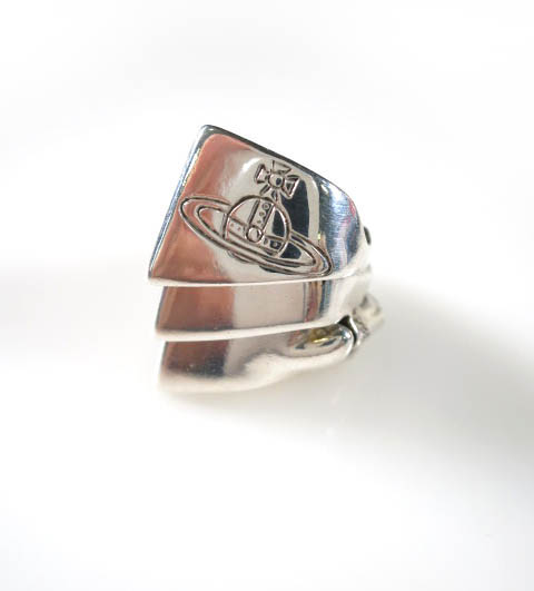 Vivienne Westwood ナックルダスターリング