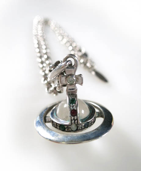 Vivienne Westwood タイニーオーブペンダント