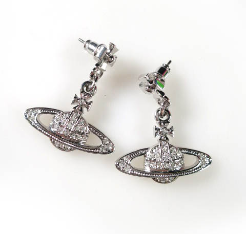 Vivienne Westwood ミニバスレリーフドロップピアス