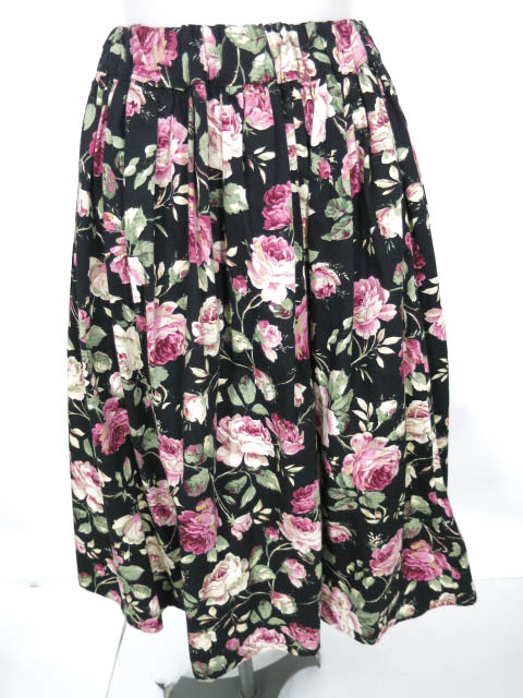 Physical Drop ローズ柄ギャザースカート