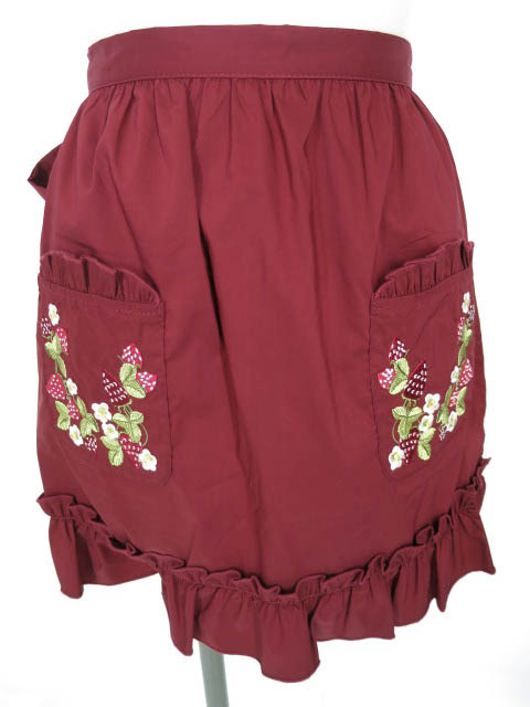 axes femme kawaii 苺刺繍ハーフエプロン