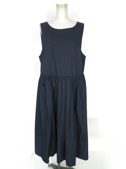 Jane Marple Dans Le Salon Compact typewriter タブリエドレス