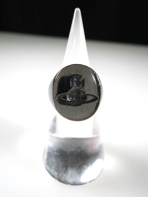 Vivienne Westwood オバールシールリング