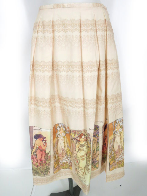 Innocent World ミュシャタックフレアースカート