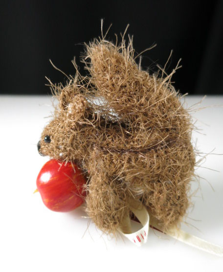 PINK HOUSE リス＆りんご コサージュ ブローチ