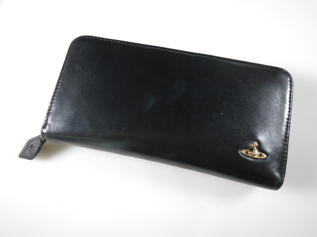 Vivienne Westwood ラウンドファスナー長財布