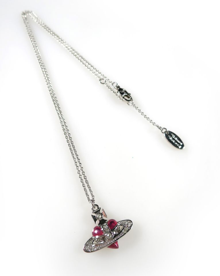 Vivienne Westwood ニュー ディアマンテ ハート ペンダント