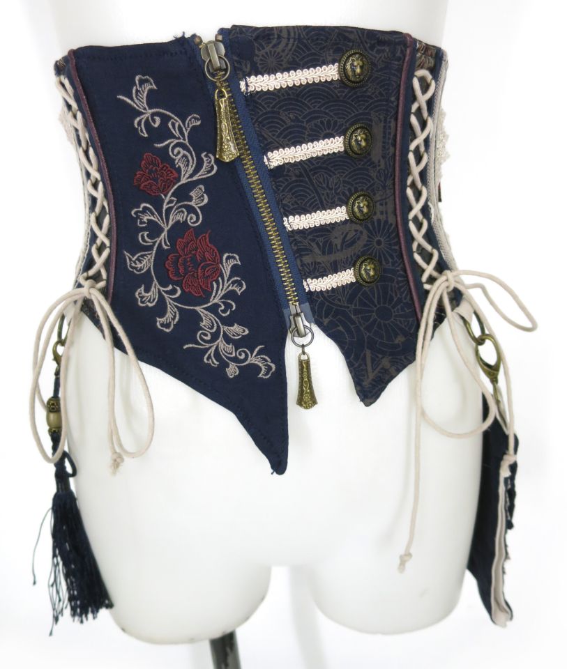 OZZ ONESTE ポケット＆タッセル付きコルセット