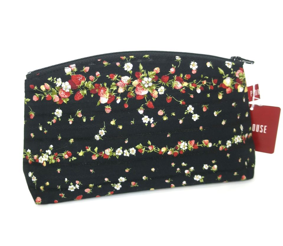 PINK HOUSE ストロベリー柄ポーチ
