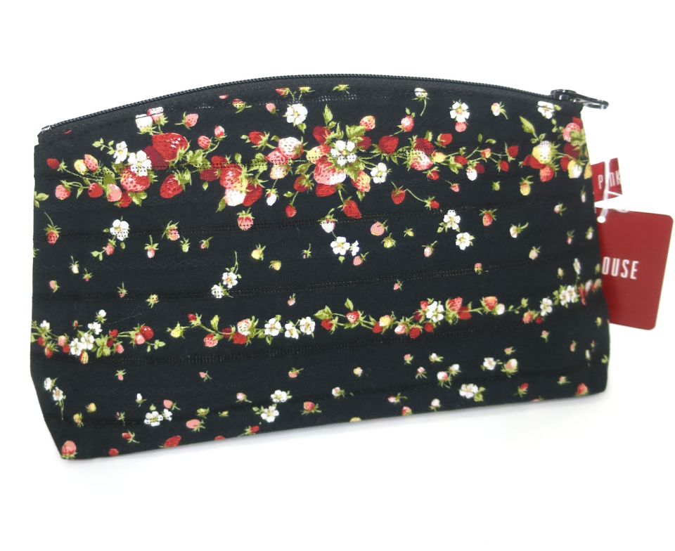 PINK HOUSE ストロベリー柄ポーチ